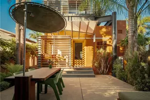 542 Altair Pl, Venice, CA 90291 - Photo 26