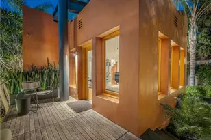 542 Altair Pl, Venice, CA 90291 - Photo 16