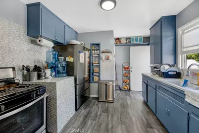 14153 Sylvan, Van Nuys, CA 91401 - Photo 2