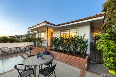 1133 8th Street, Hermosa Beach, CA 90254 - Photo 2