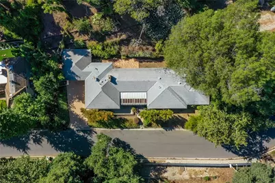 1601 Stone Canyon Road, Los Angeles, CA 90077 - Photo 32