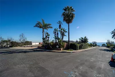 800 El Oro, Pacific Palisades, CA 90272 - Photo 16