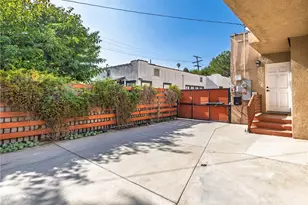 1110 Queen Anne, Los Angeles, CA 90019 - Photo 56