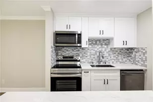 802 Camino Real, Redondo Beach, CA 90277 - Photo 4