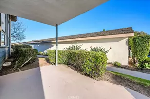 22709 Maple Ave, Torrance, CA 90505 - Photo 16