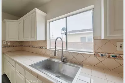 322 S Grand Avenue, San Pedro, CA 90731 - Photo 6