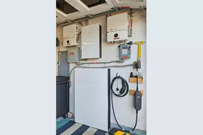 8325 Delgany Avenue, Playa del Rey, CA 90293 - Photo 42