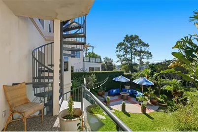 8325 Delgany Avenue, Playa del Rey, CA 90293 - Photo 32