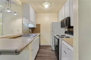 8650 Gulana, Playa del Rey, CA 90293 - Photo 10