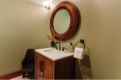 1807 Valley Park Avenue, Hermosa Beach, CA 90254 - Photo 40