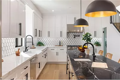 22002 Ocean Avenue, Torrance, CA 90503 - Photo 6