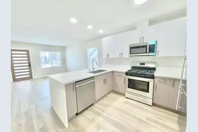 825 Manhattan, Hermosa Beach, CA 90254 - Photo 4