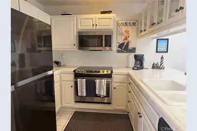 78 Playa Azul, Avalon, CA 90704 - Photo 12