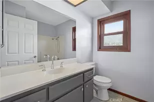 8545 Tujunga Valley, Sunland, CA 91040 - Photo 16