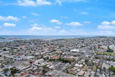 918 S Cabrillo Avenue, San Pedro, CA 90731 - Photo 14