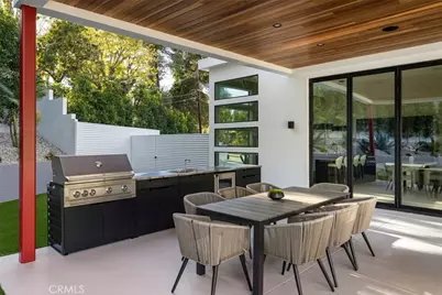 22020 Alizondo, Woodland Hills, CA 91364 - Photo 44