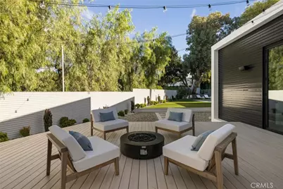 22020 Alizondo, Woodland Hills, CA 91364 - Photo 38