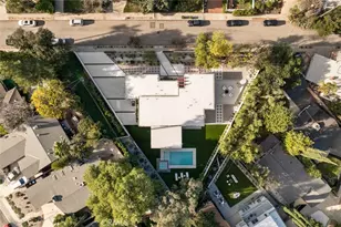 22020 Alizondo, Woodland Hills, CA 91364 - Photo 50