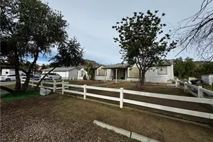 25120 Charina Ln, Homeland, CA 92548 - Photo 2