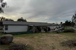 25120 Charina Ln, Homeland, CA 92548 - Photo 10