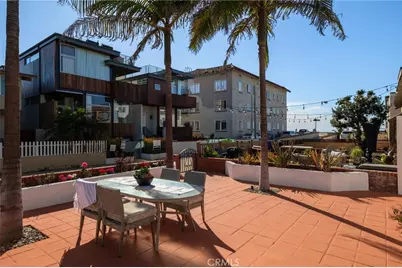 28 10th Ct (9th St Walkstreet), Hermosa Beach, CA 90254 - Photo 10