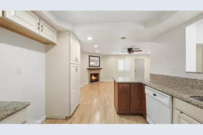 604 E 220th #3, Carson, CA 90745 - Photo 10