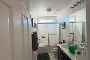 29267 Gateway Dr, Lake Elsinore, CA 92530 - Photo 8