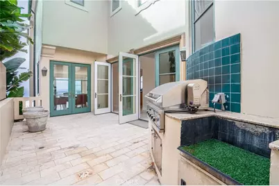 2420 The Strand, Manhattan Beach, CA 90266 - Photo 36