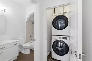 11822 Goshen Ave, Los Angeles, CA 90049 - Photo 10