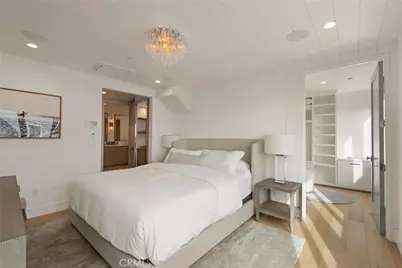 2200 The Strand #B, Manhattan Beach, CA 90266 - Photo 10