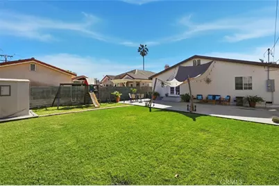 5017 W 118th Place, Hawthorne, CA 90250 - Photo 2