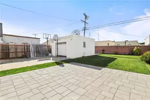 7827 La Salle, Los Angeles, CA 90047 - Photo 16