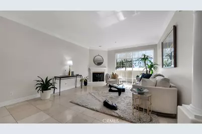 7218 Hillside Avenue #202, Los Angeles, CA 90046 - Photo 6
