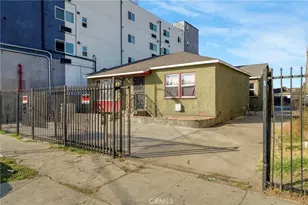 10807 Compton Ave, Los Angeles, CA 90059 - Photo 1