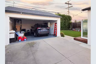 7413 Naylor, Los Angeles, CA 90045 - Photo 20