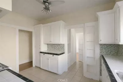 925 S Grand Avenue, San Pedro, CA 90731 - Photo 2