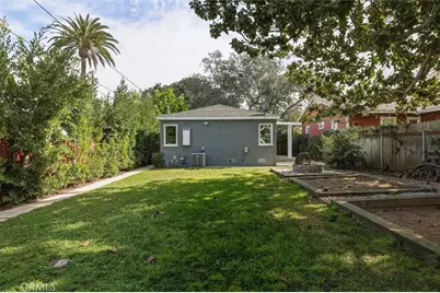 807 Cota, Torrance, CA 90501 - Photo 36