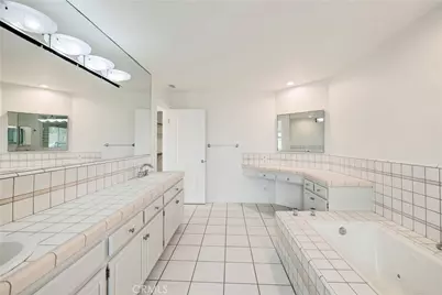 1707 Marshallfield #B, Redondo Beach, CA 90278 - Photo 50