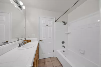 902 Camino Real #208, Redondo Beach, CA 90277 - Photo 18