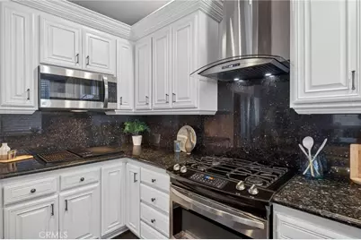1832 Raymond Avenue, Signal Hill, CA 90755 - Photo 14