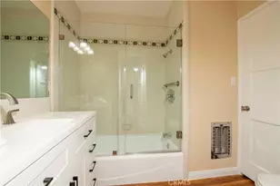 1305 W Riverside, Burbank, CA 91506 - Photo 54