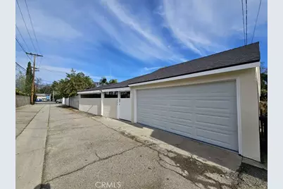 1305 W Riverside, Burbank, CA 91506 - Photo 18