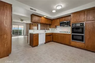 2254 W 229th Pl, Torrance, CA 90501 - Photo 10