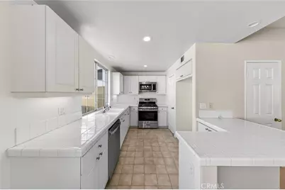 23429 S Vermont Avenue #B, Torrance, CA 90502 - Photo 18