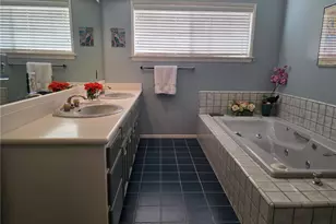 1042 E Tujunga, Burbank, CA 91501 - Photo 18