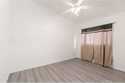 856 W 126th Street, Los Angeles, CA 90044 - Photo 18