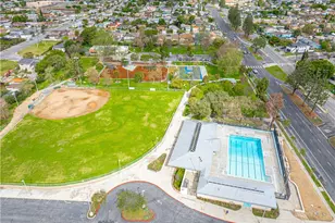 856 W 126th St, Los Angeles, CA 90044 - Photo 28