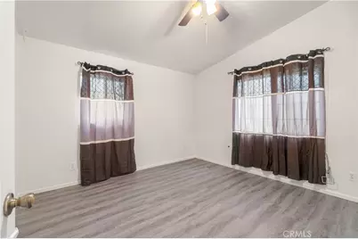 856 W 126th Street, Los Angeles, CA 90044 - Photo 12