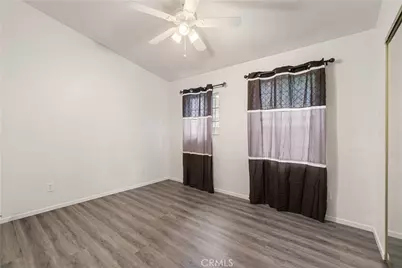 856 W 126th Street, Los Angeles, CA 90044 - Photo 14