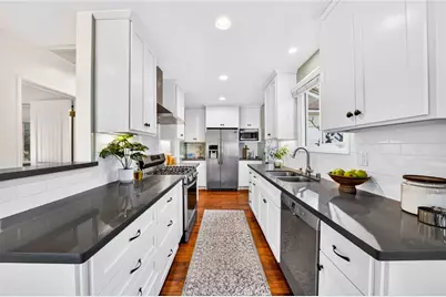 765 W 30th Street, San Pedro, CA 90731 - Photo 4